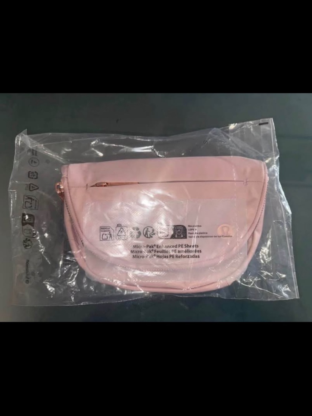 Lulelemon purse